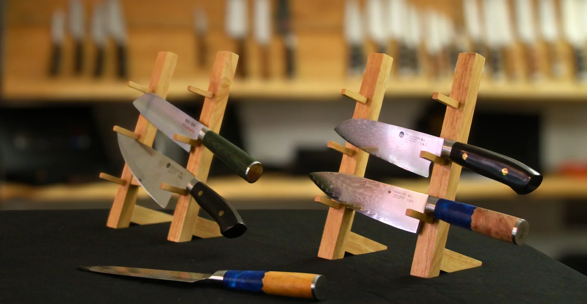 Qualitätsmesser auf dunklem Untergrund